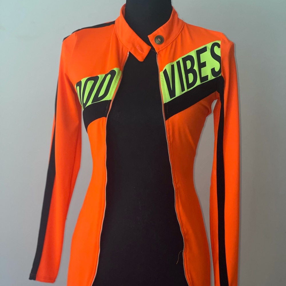 The Perfect Vibe Dress 🧡